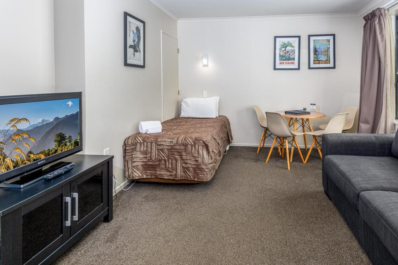 The Terrace Hotel Franz Josef Room photo