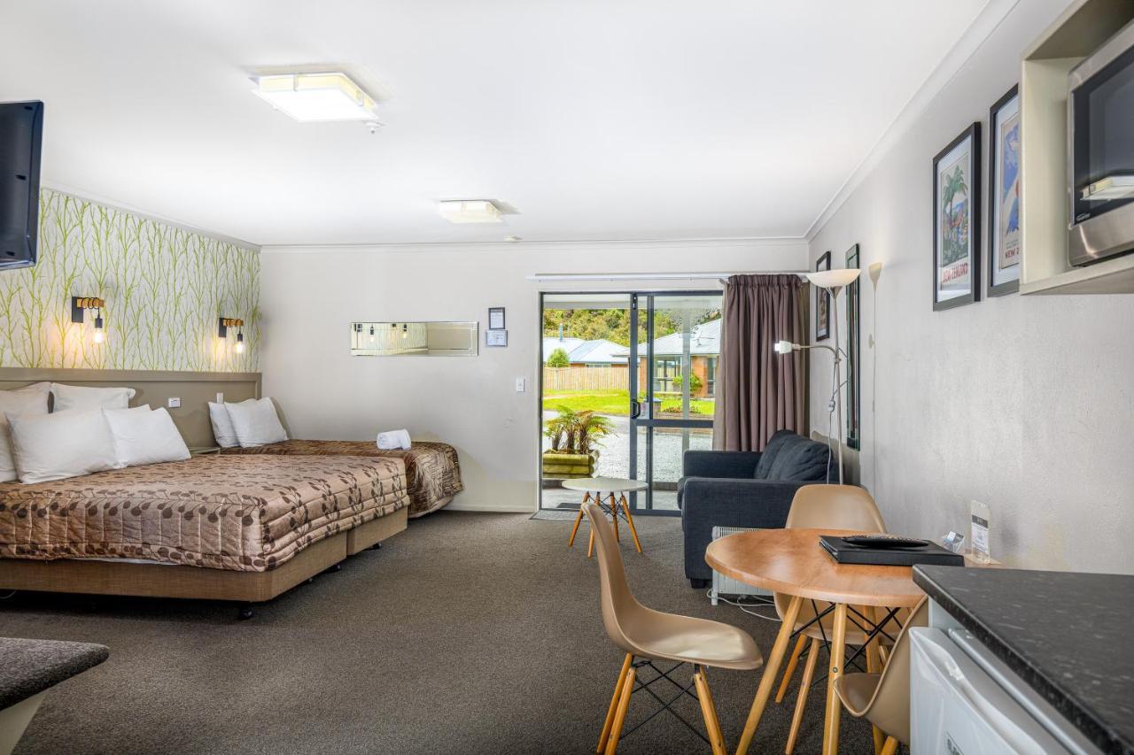 The Terrace Hotel Franz Josef Room photo