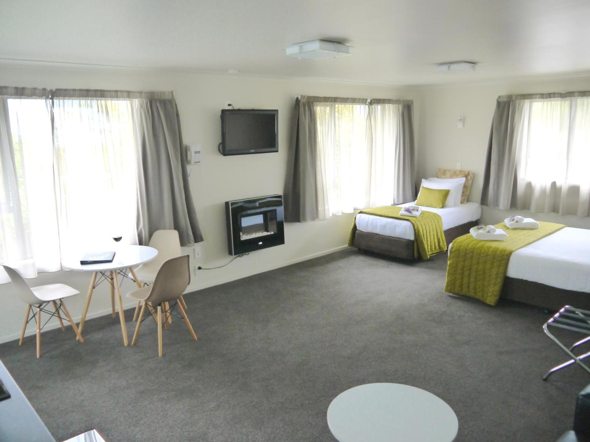 The Terrace Hotel Franz Josef Room photo