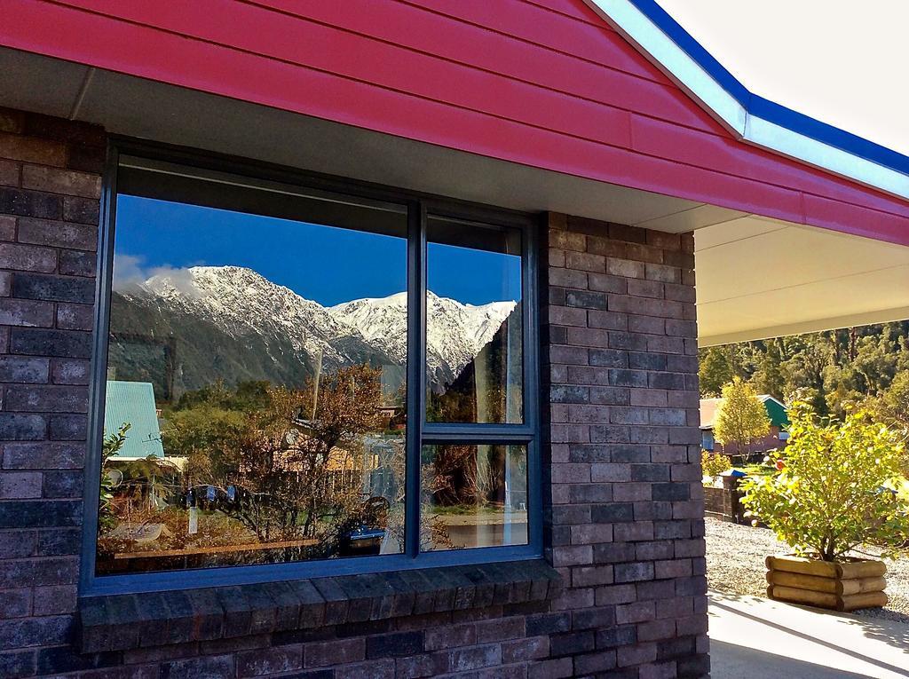 The Terrace Hotel Franz Josef Exterior photo