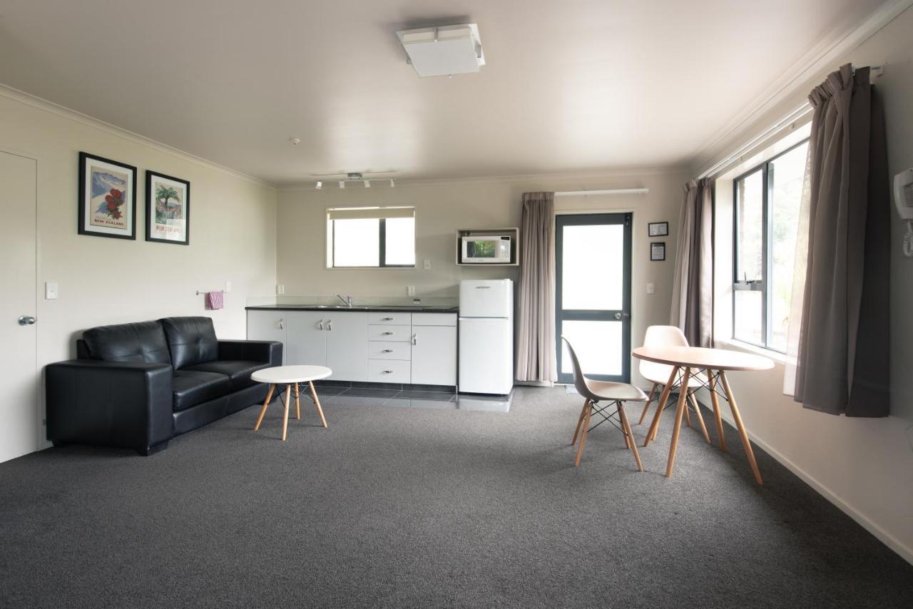 The Terrace Hotel Franz Josef Exterior photo